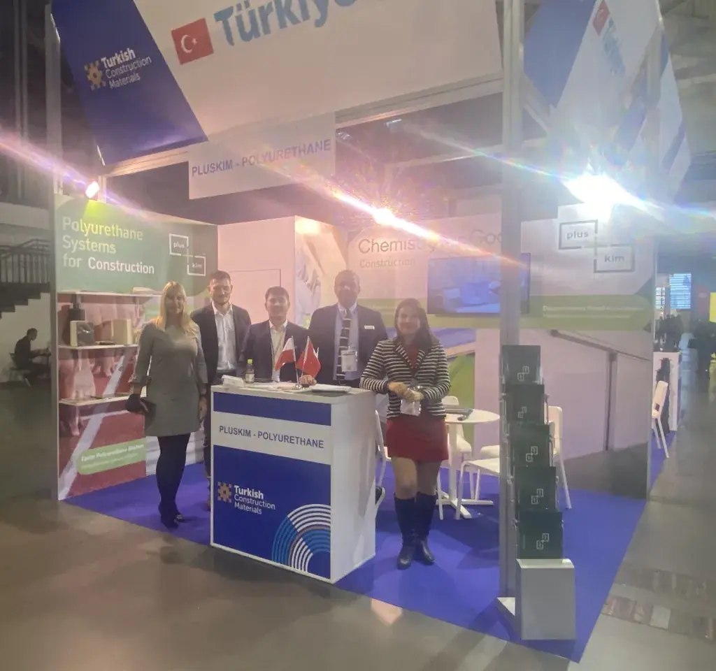 The Pluskim team at an international trade fair